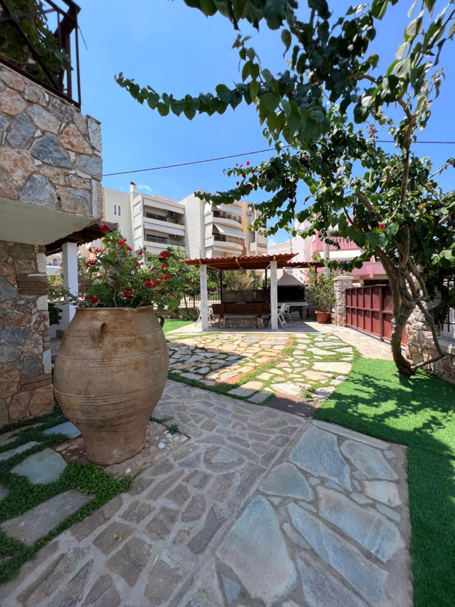 Apartment In Salamina With Garden & Sea View Selinia Екстер'єр фото